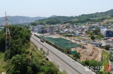 합천군, 건축허가 논란 골프연습장 산림훼손 의혹까지…