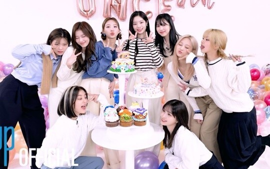 트와이스, 톡 댓 톡 뮤직비디오로 17번째 2억 뷰 돌파!