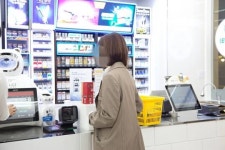 납품업체 대상 유통업체 거래 실태 개선됐지만…편의점만 심화