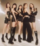 카라 컴백, 7년 6개월만 완전체…비워둔 구하라 자리 뭉클