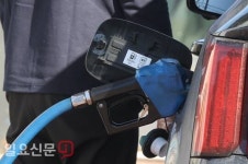 명절 연휴 앞두고 휘발유 가격 소폭 하락…리터 당 1560.2원