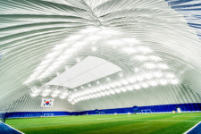 경주에 국내 최초 정규 규격 스마트 에어돔 축구장 들어서