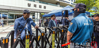 보수단체 집회에 보안 강화된 광복회관