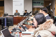 인사말 하는 이민규 중앙대 미디어커뮤니케이션학부 교수