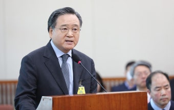 '주식 저가 매각 의혹' 허영인 SPC회장, 1심 무죄 선고 이유는