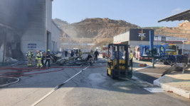 창원시 자동차정비공장서 화재 발생...1시간 30분 만에 진화