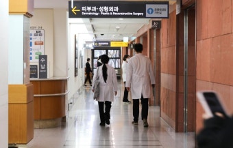 병원 떠난 전공의들 일부 복귀 움직임…'빅5'는 아직