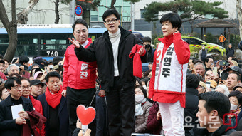 거리인사 나선 한동훈 비대위원장
