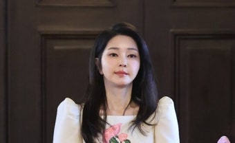 [단독] 규정대로면 '경고' 감인데…김건희 여사, 도이치모터스 주가조작 진짜 몰랐을까