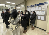 [시선25] 똘똘한 한 채를 찾아서…불황 속 인기 경매 법정 가보니