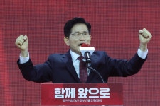 김문수, 민주당 조희대 탄핵 추진에 “김정일·히틀러도 이러지 않아”