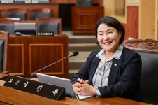 비례 4년, 이젠 지역에 보답… 이진옥, 가평 다선거구 도전