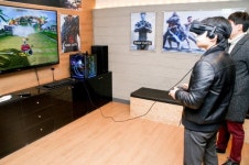 [포토] VR품은 PC방, 색다른 재미가 있네