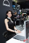 [2017 서울모터쇼 포토] 만트럭버스코리아 컴패니언 모델 김미진 만트럭 부스 보러 오세요