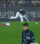 오재원, 글러브 패대기 앞서 상대선수 이대호에게 훈계받은 사연은? 