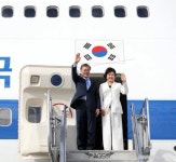 사랑해요 김정숙 포털사이트 실검에 오른 이유를 보니…영부인을 위한 생일선물? 