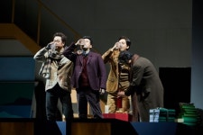 [ET-ENT 오페라] 국립오페라단 ‘라보엠’ 화려함을 배제하고 우울한 정서를 절제미로 담아내다
