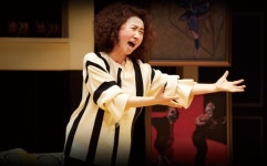 [ET-ENT 연극] ‘대학살의 신’(1) 부부의 마음이 정말로 상하는 이유는? 무조건적으로 아들을 편들지만...