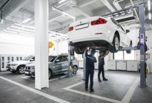 BMW, 제주서 수입차 최초 사고 수리 가능한 서비스센터 오픈