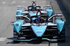 재규어 TCS 레이싱 팀 미치 에반스, 포뮬러 E 뉴욕 경기서 3위 올라