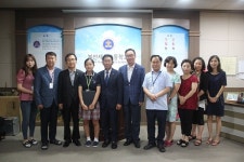 부산세무사회, 미래 세무주역들에 장학금 전달