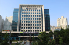 부산지방국세청, 경북·강원 지역 산불 피해복구 성금 기탁