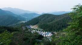 산 골짜기에서 즐기는 힐링 휴가 기행