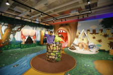 인기 테마파크 런닝맨·놀이똥산 부산에 뜬다