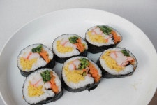 美 품절대란 한국 김밥, 이마트24 들어온다