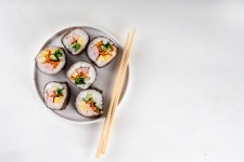 2천원대였던 김밥, 이제 3천600원...1만원 들고 가도 먹을 것 없네
