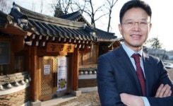 팔색조 변신의 귀재, 이번엔 외식테마파크에 꽂히다
