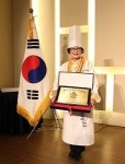 끝없는 요리 연구로 명인 되다