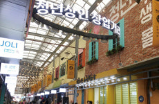 [이마트 안성 상생스토어 가보니…] 1층 시장엔 안 가보실 건가요?
