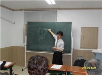 야학교사로 봉사하는 천안충무병원 김기상 과장