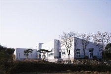 청주의 ‘아트로드’, 미술관·갤러리를 찾아가다 ④ 대청호미술관 & 쉐마미술관