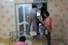 [이야기가 있는 모임] 도배봉사 동아리 ‘한마음 도배팀’