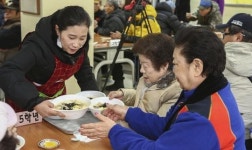 노숙인끼리 서로 치유하고 자활 돕는다