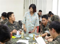 [책 읽는 병영, 讀한 군대 만들기- 민승현 본부장 인터뷰]“우리의 관심이 군대軍隊를 군대軍大로 만든다”