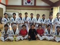 [어르신 기획 인생 2막 - 어르신 동아리 ‘청춘 태권도’]얍! 태권도로 건강 챙기고 봉사까지 하는 두 번째 청춘