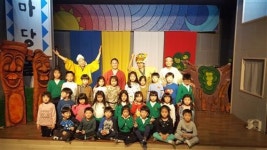 [윤정의 아이들은 남다릅니다!  명품교육 윤정유치원]“소중한 아이의 미래, 첫 교육이 중요합니다!”