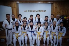 [호수복지문화대학교 ‘실버 태권도’]‘얍’하는 기합소리에 자신감 UP~