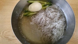 ‘한돈돼지갈비’_두툼한 생 삼겹살과 연한 돼지갈비의 참맛을 즐기다