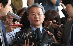 "홍만표 최유정 전관로비 청문회 필요"