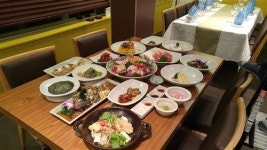 숯불갈비 코스 전문점 ‘설마중’