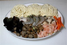 진하고 구수한 국물에 착 감기는 면발, 남다른 내공 느낄 수 있어