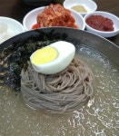 100% 메밀의 구수한 면발