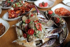 국산 꽃게의 풍미 느끼며 백운호수 가을 정취도 즐겨요