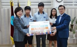 ‘대청 오케스트라’와 ‘사물놀이단’, 빈곤 아동 돕기 위한 자선음악회 열고 모금액 기부