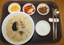 [우리 동네 소문난 죽 전문점]기다림의 미학, 죽 한 그릇에 담긴 정성을 맛보다