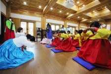 [수원전통문화관-전통식생활체험관 & 예절교육관]잊혀져 가는 전통 식생활과 예절을 만나는 곳 